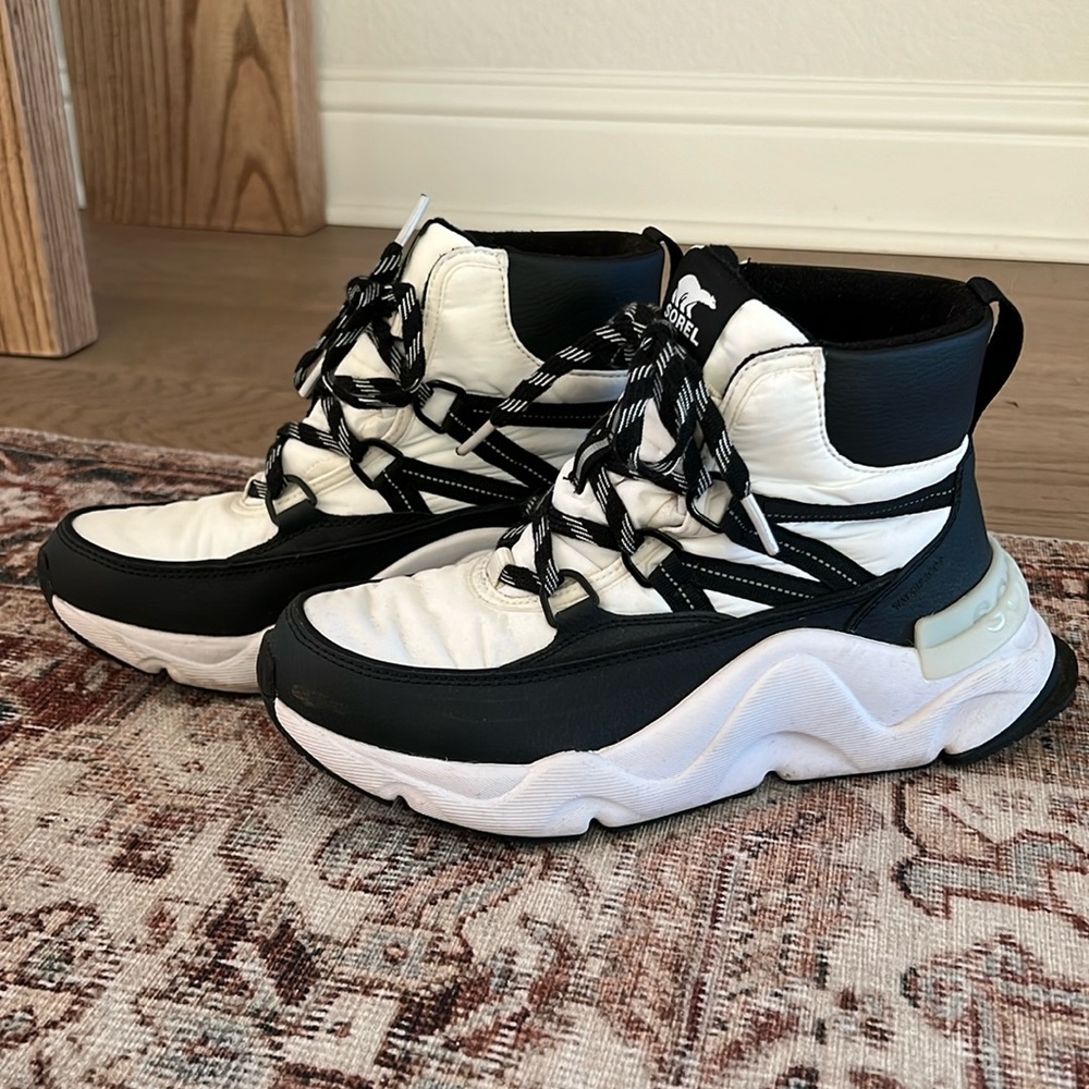 Women’s Sorel Kinetic Renegade Sport Boot